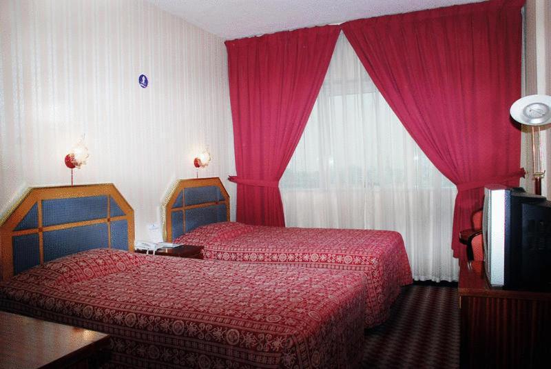 Rafee Hotel Dubai Exterior foto